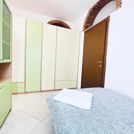 Flats In Navigli Apartment Milan